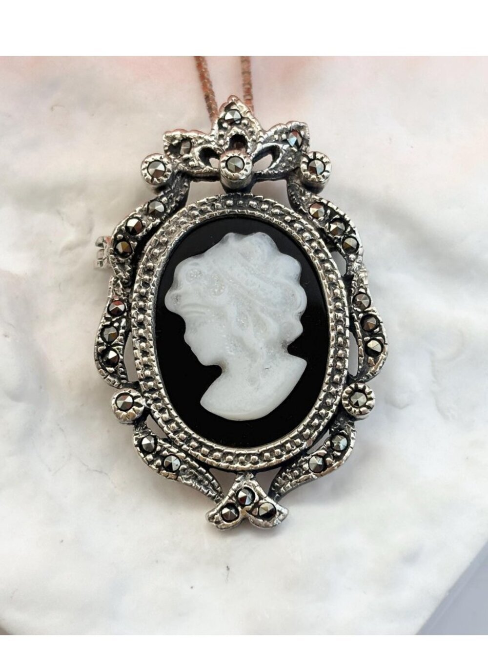 Black & White Cameo Marcasite Sterling Silver 925 Vintage Pendant Necklace - 24"